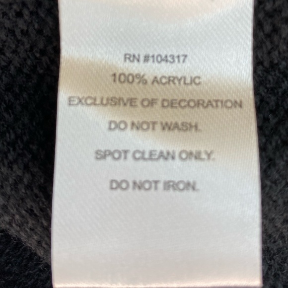 Christmas Bow Skirt - Picture 3 of 4